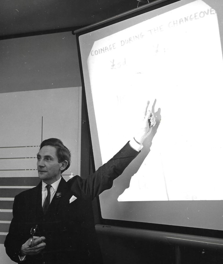 Noel Moore at a Decimal Currency Board Press Conference, 13 February 1969.jpg