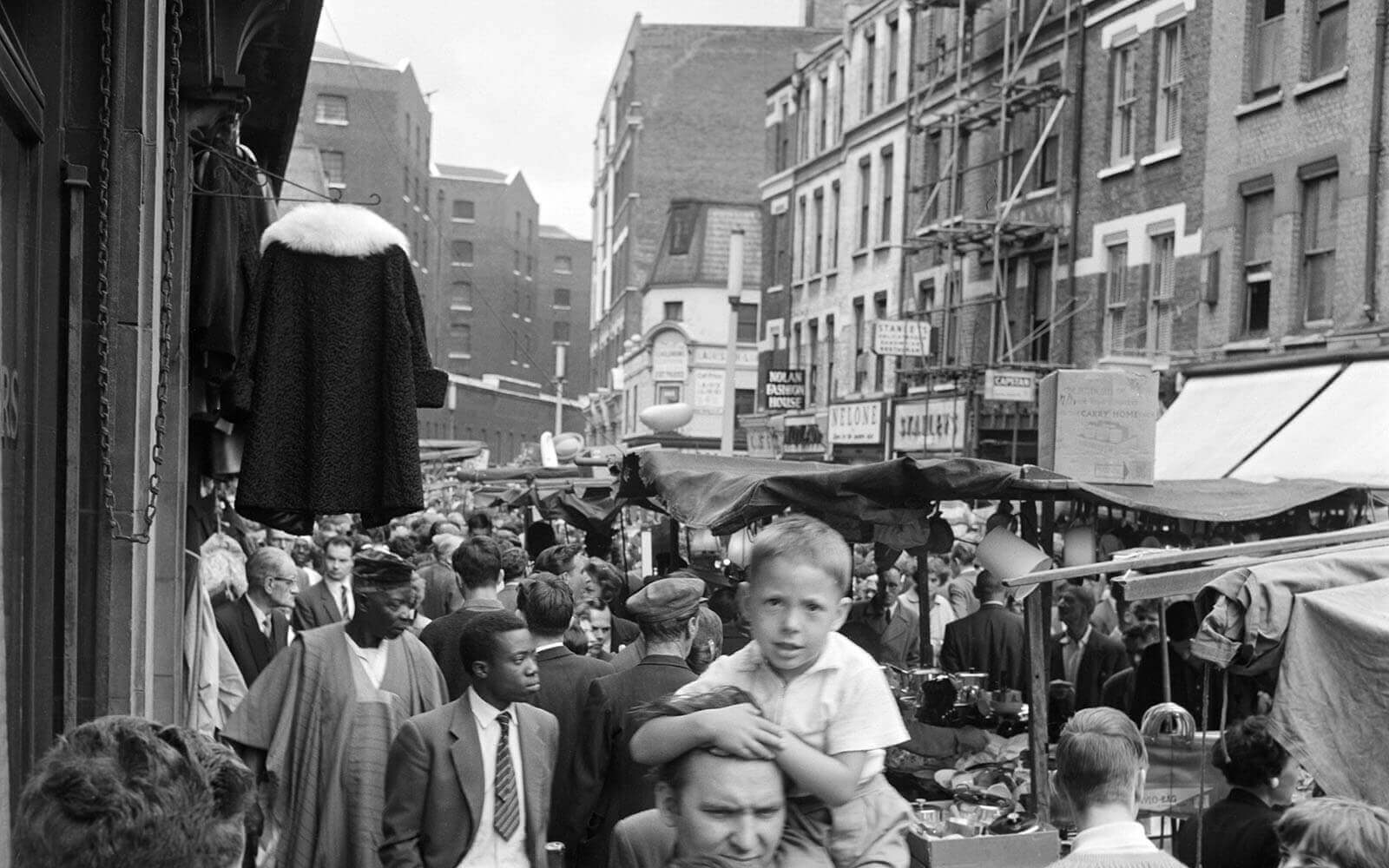whitechapel street 1967 - Alamy.jpg
