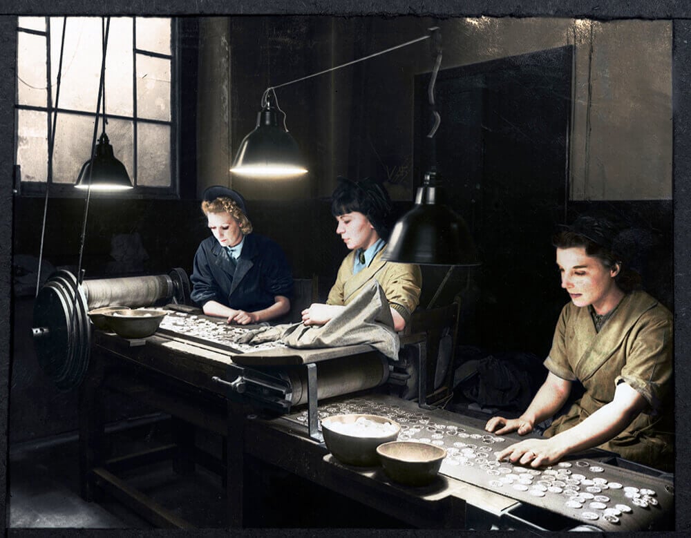 Women at the Mint during WWII.jpg