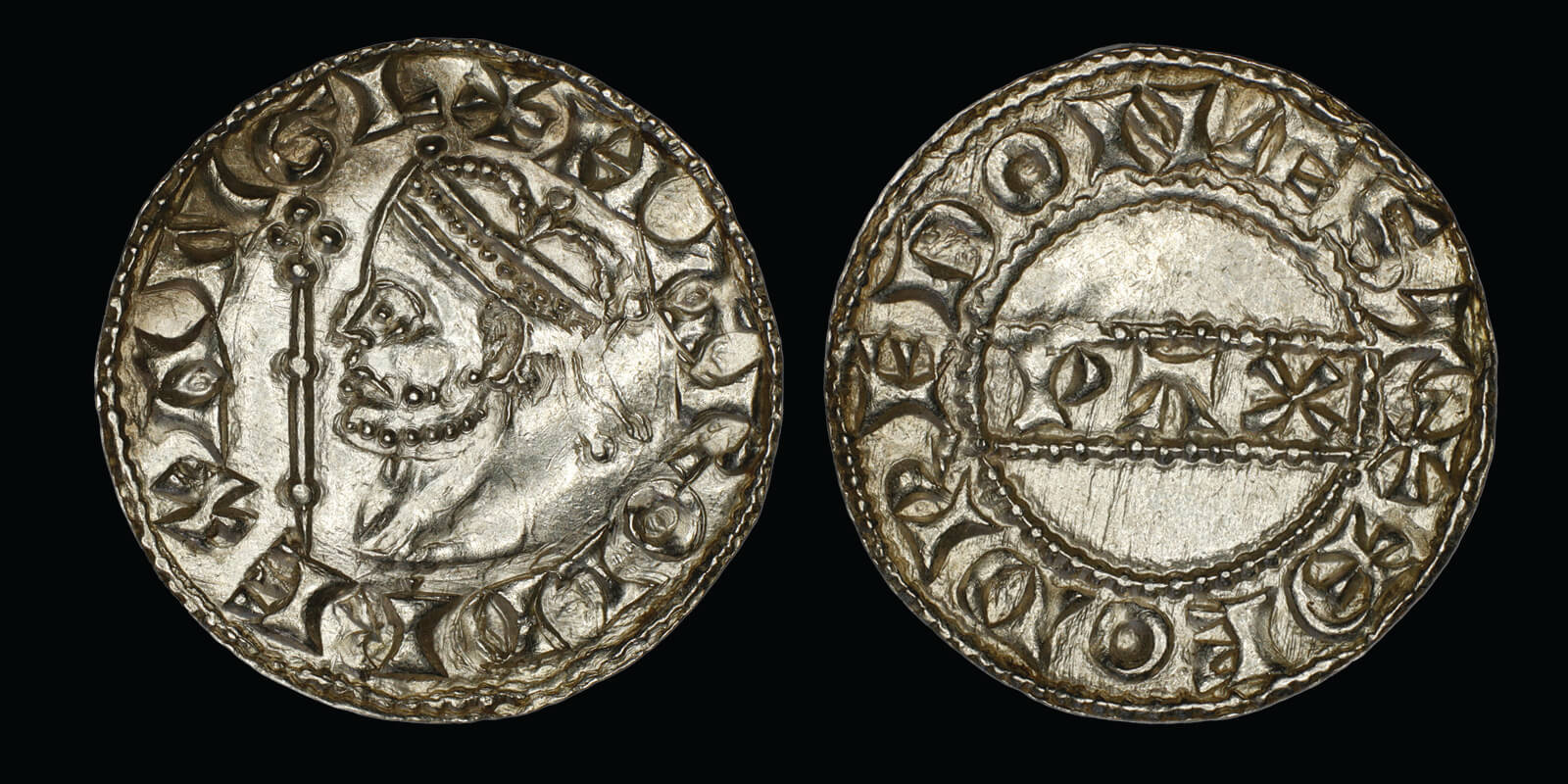 the obverse and reverse of a Harold II penny. The reverse has the word PAX struck into it